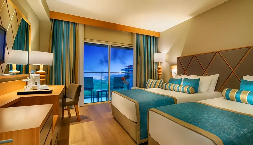 هتل پاپیلون آیشا ریزورت و اسپا